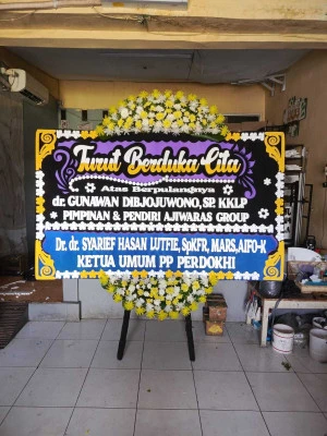 Papan Bunga di Kreo Selatan